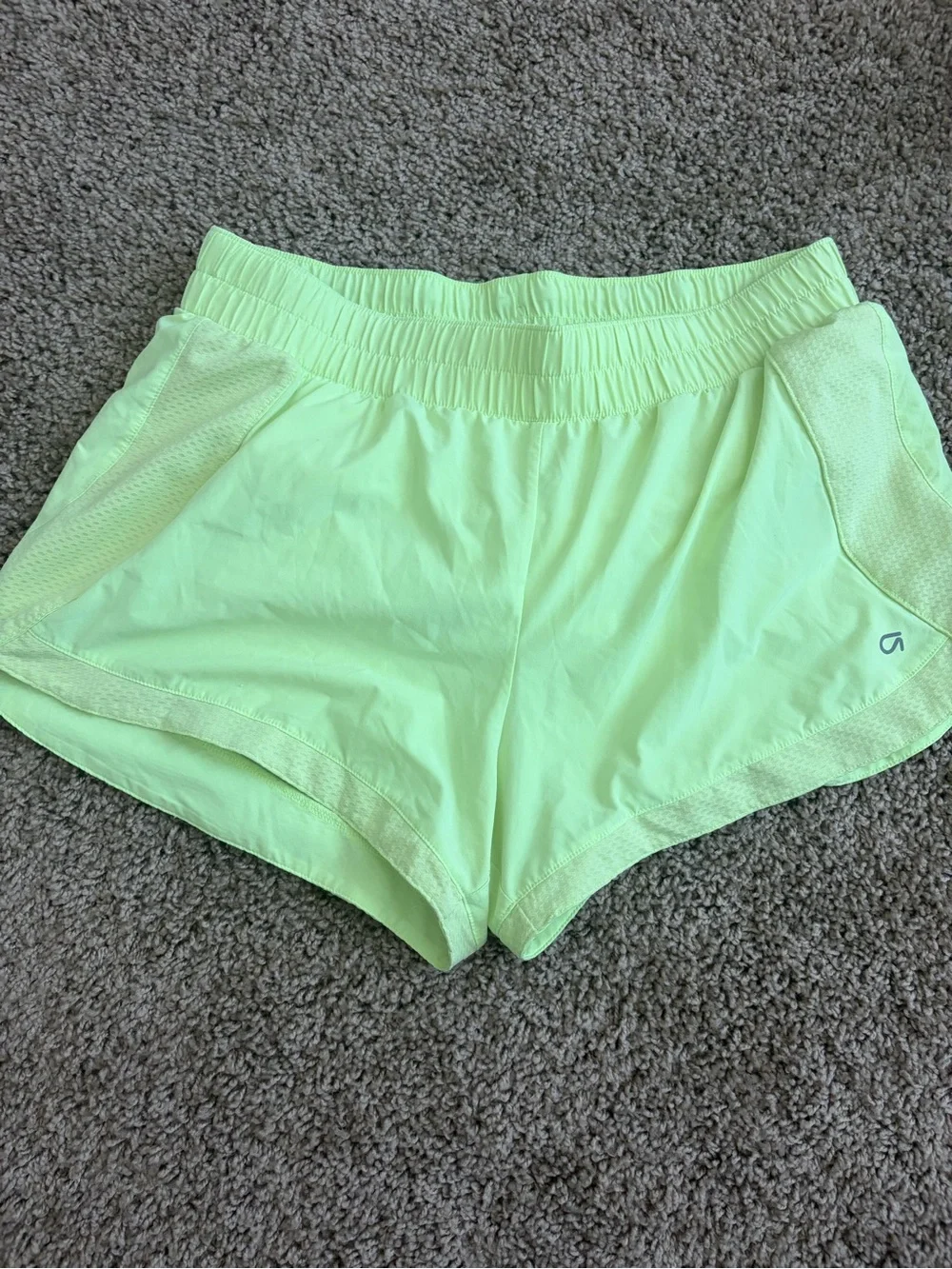 Neon run short